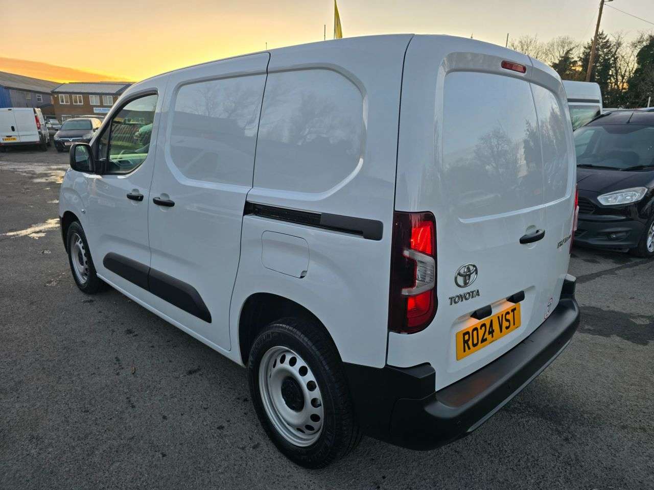 2024 TOYOTA PROACE CITY 2024 TOYOTA PROACE CITY