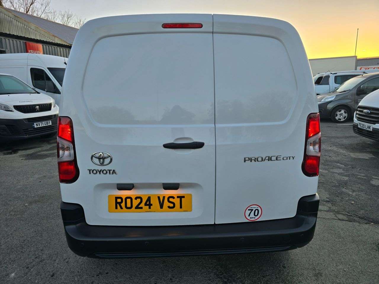2024 TOYOTA PROACE CITY 2024 TOYOTA PROACE CITY