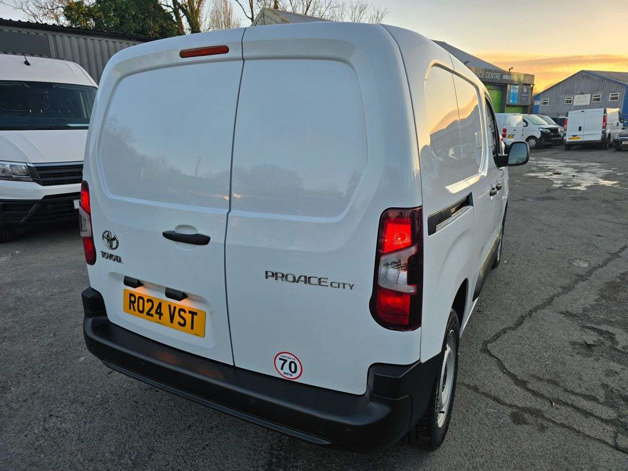 2024 TOYOTA PROACE CITY 2024 TOYOTA PROACE CITY