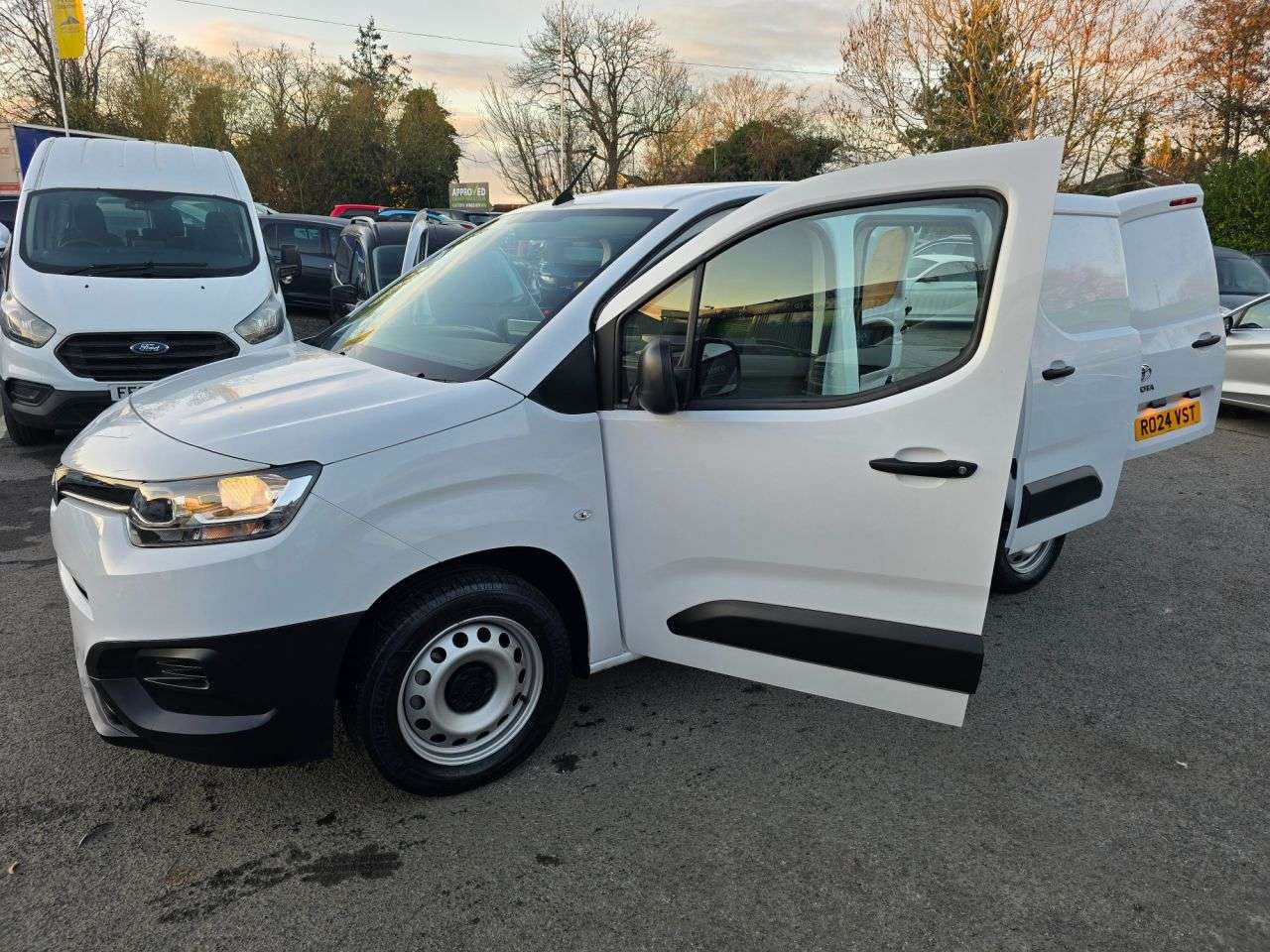 2024 TOYOTA PROACE CITY 2024 TOYOTA PROACE CITY