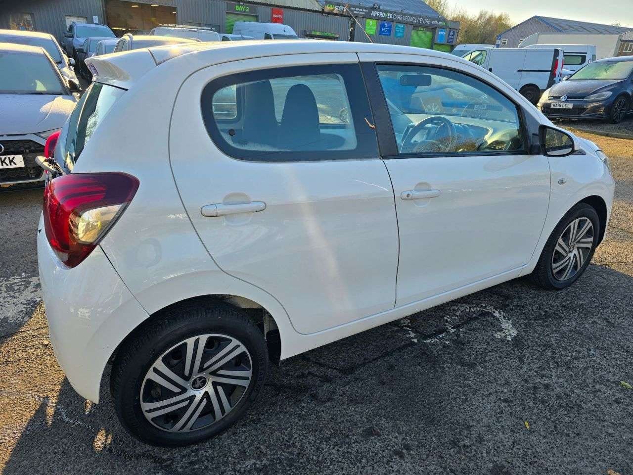 2015 PEUGEOT 108 2015 PEUGEOT 108