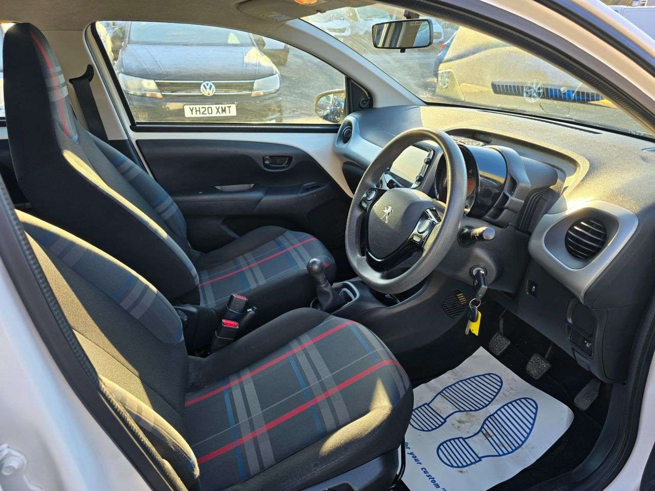 2015 PEUGEOT 108 2015 PEUGEOT 108