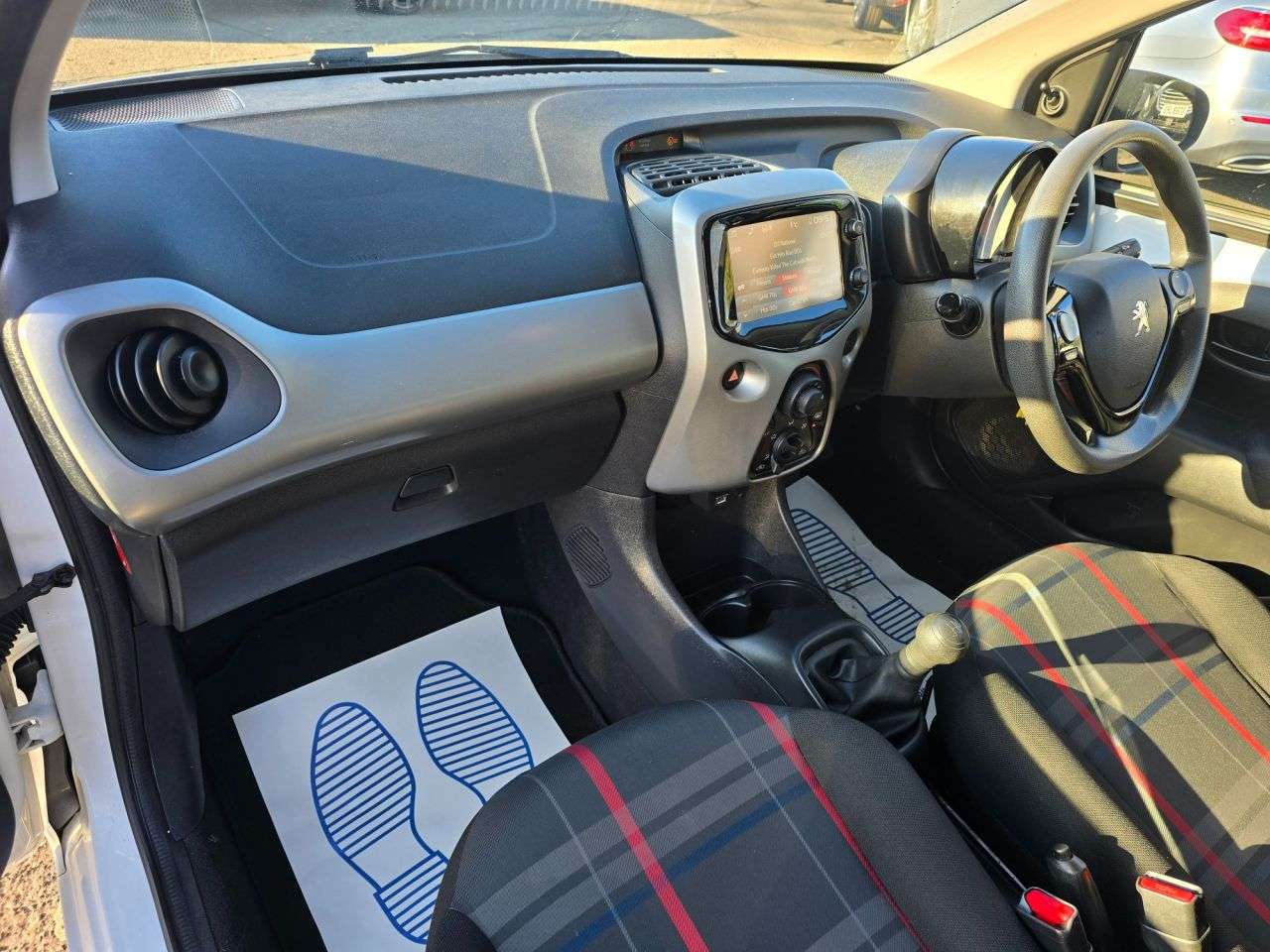 2015 PEUGEOT 108 2015 PEUGEOT 108