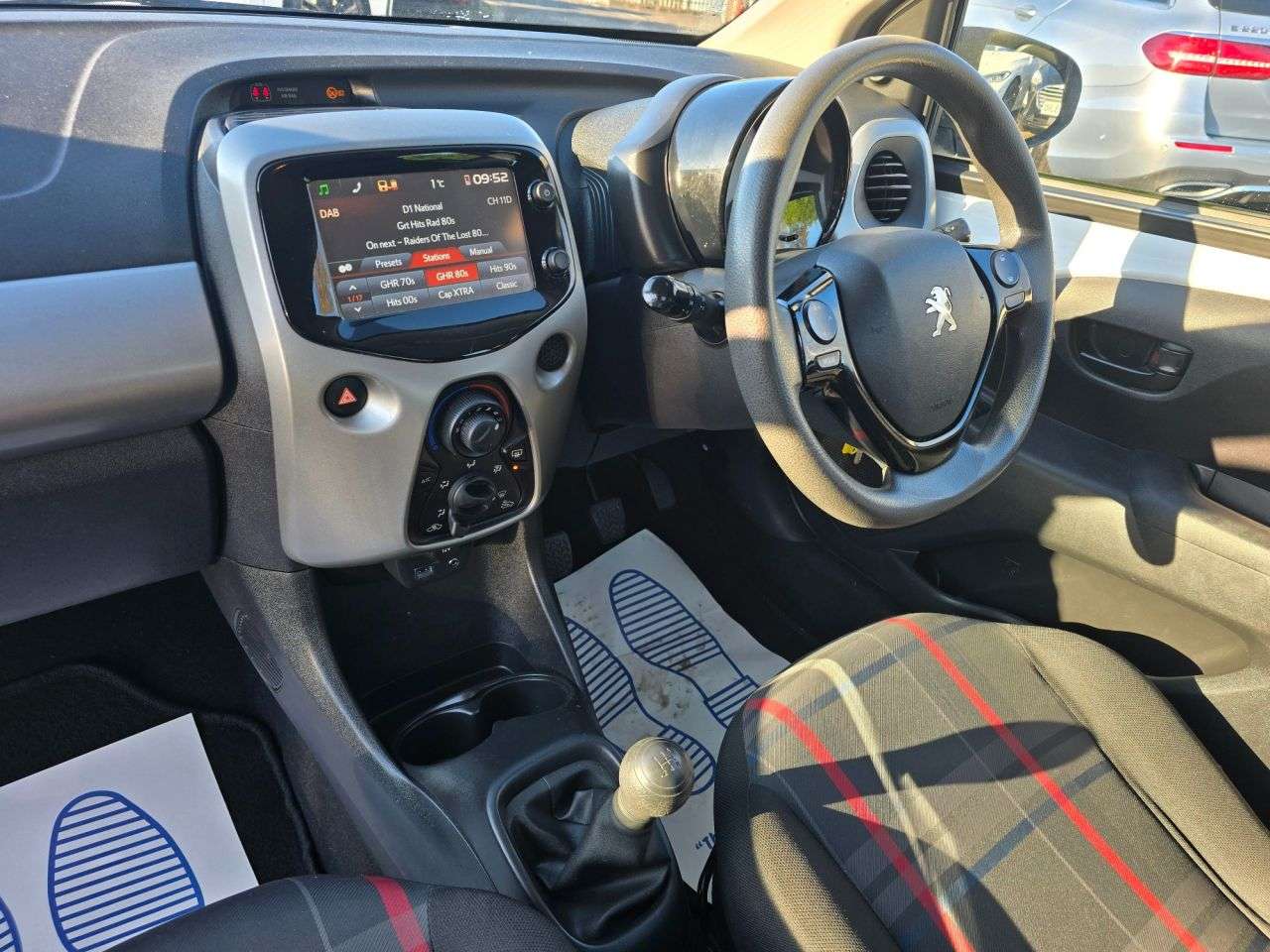 2015 PEUGEOT 108 2015 PEUGEOT 108