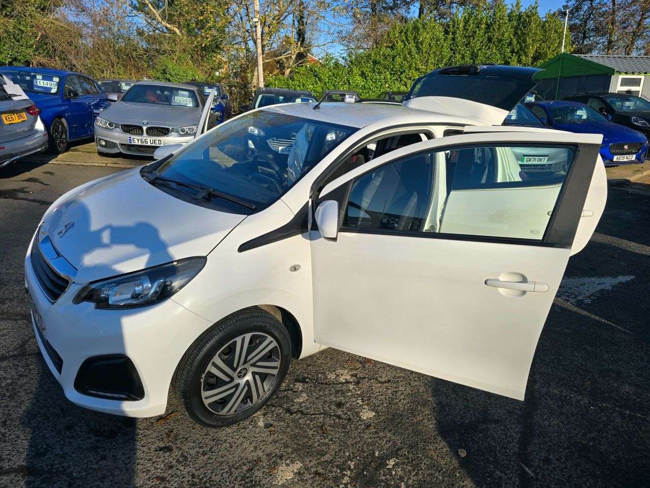 2015 PEUGEOT 108 2015 PEUGEOT 108