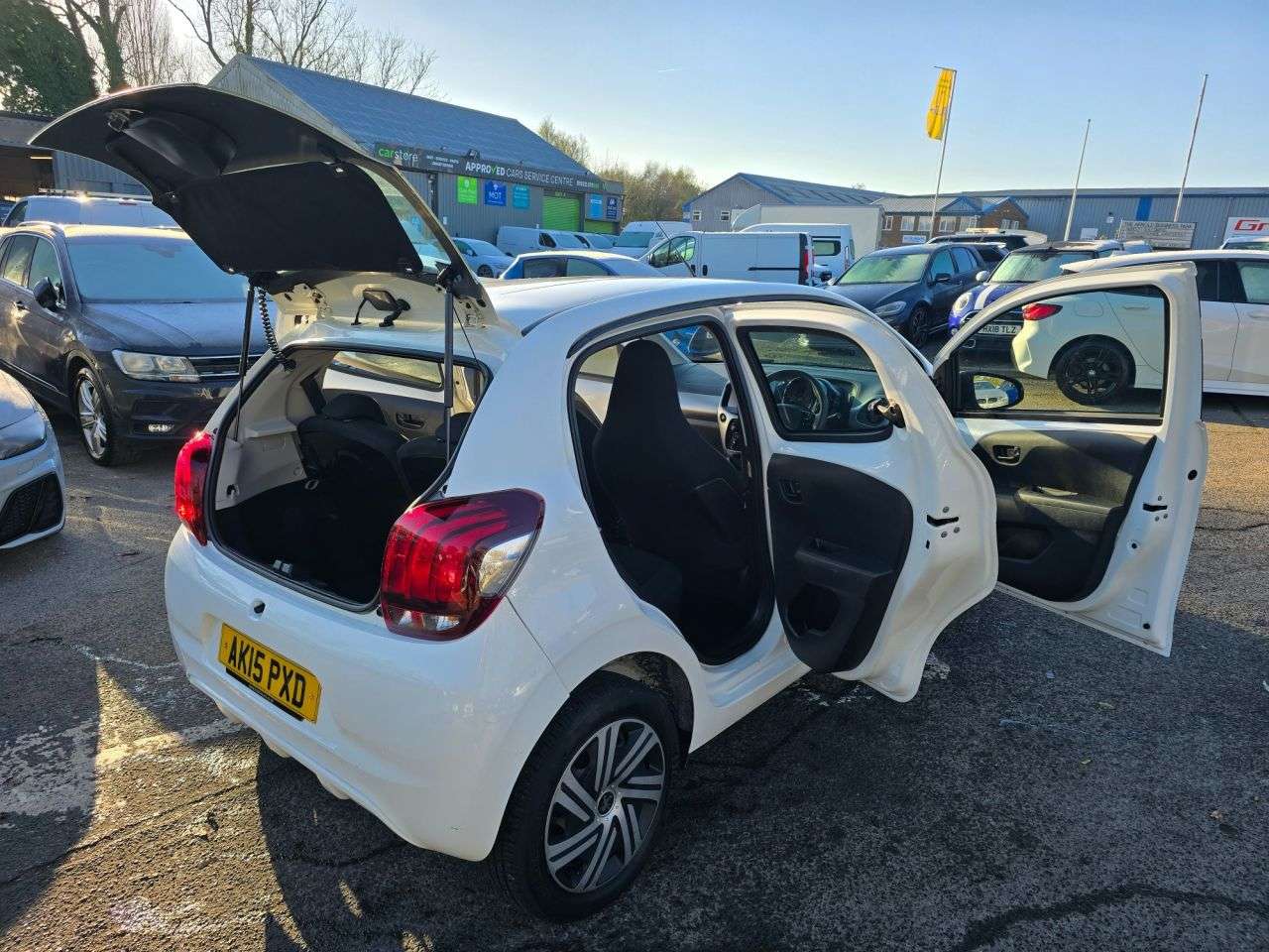 2015 PEUGEOT 108 2015 PEUGEOT 108