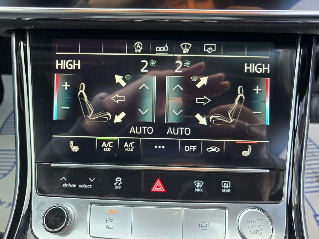 2021 AUDI A8 2021 AUDI A8