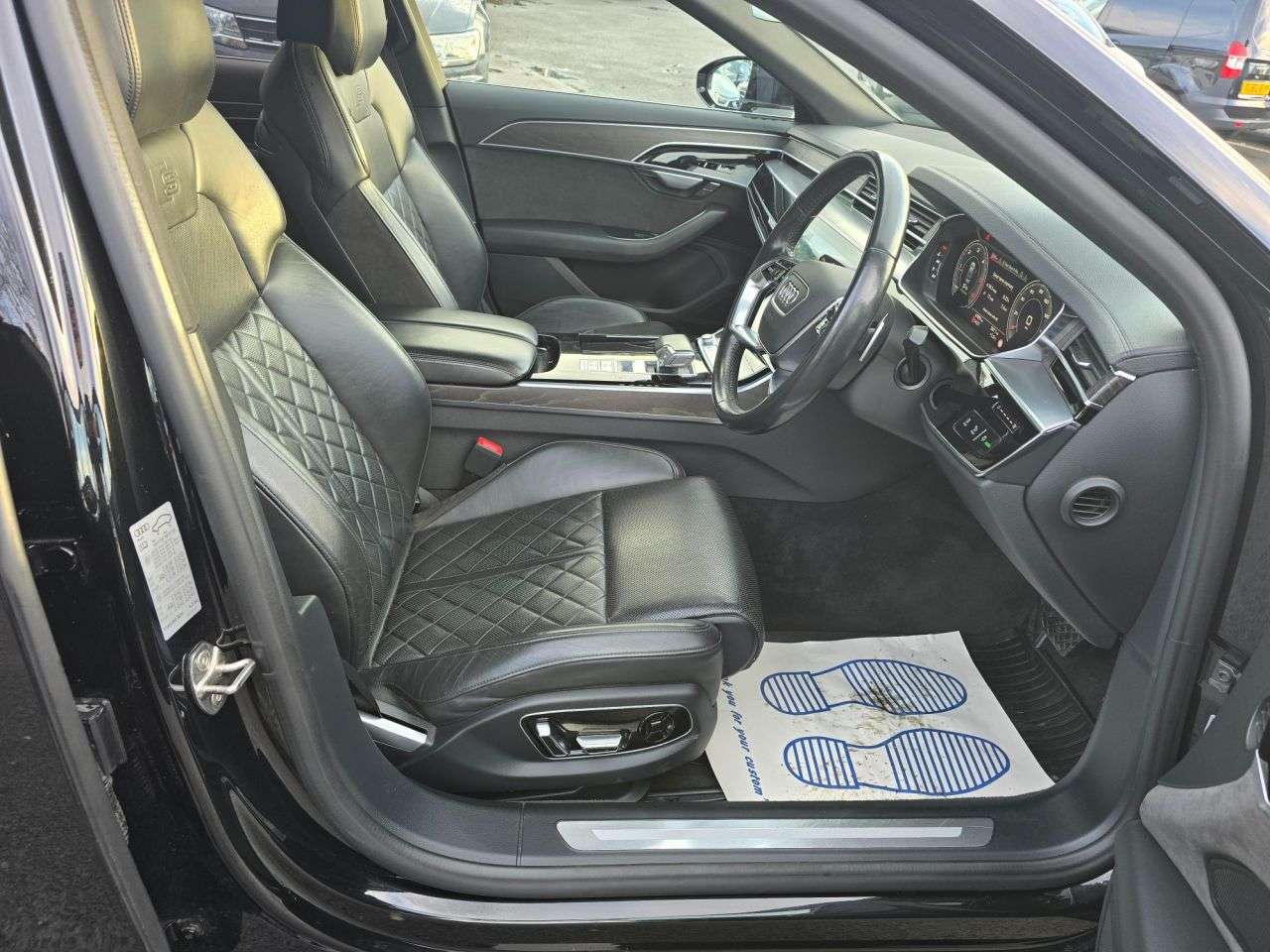 2021 AUDI A8 2021 AUDI A8