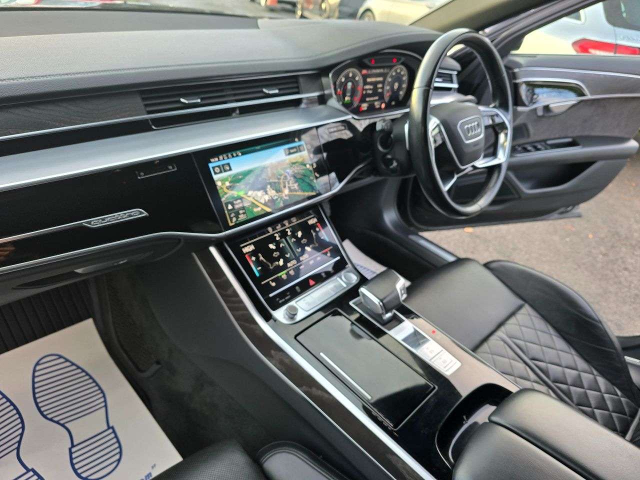 2021 AUDI A8 2021 AUDI A8