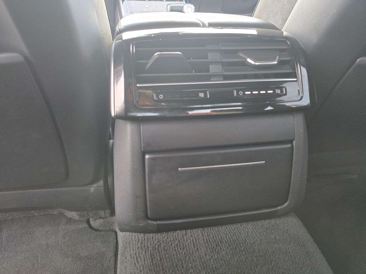 2021 AUDI A8 2021 AUDI A8