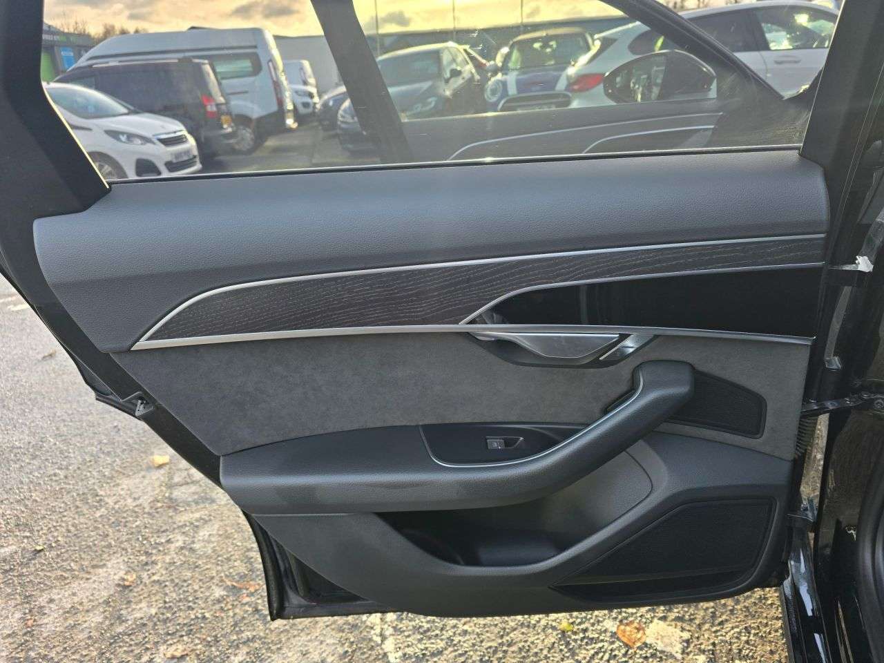 2021 AUDI A8 2021 AUDI A8