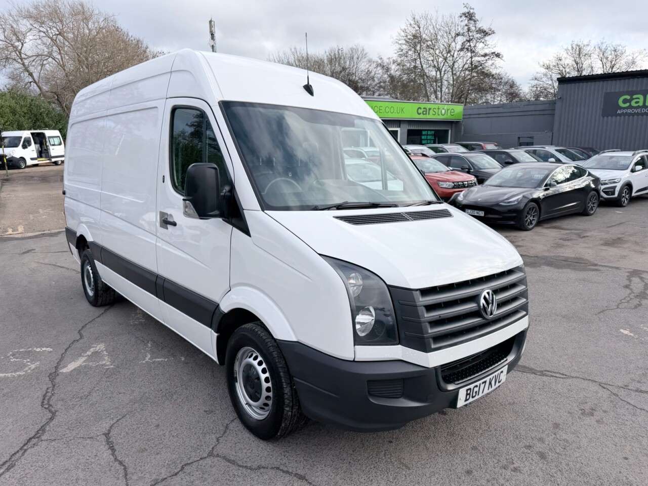 A 2017 VOLKSWAGEN CRAFTER 2.0 TDI BlueMotion CR35, 120,000 miles, Euro 6, 6-Speed Manual, Bluetooth, A 2017 VOLKSWAGEN CRAFTER 2.0 TDI BlueMotion CR35, 120,000 miles, Euro 6, 6-Speed Manual, Bluetooth,