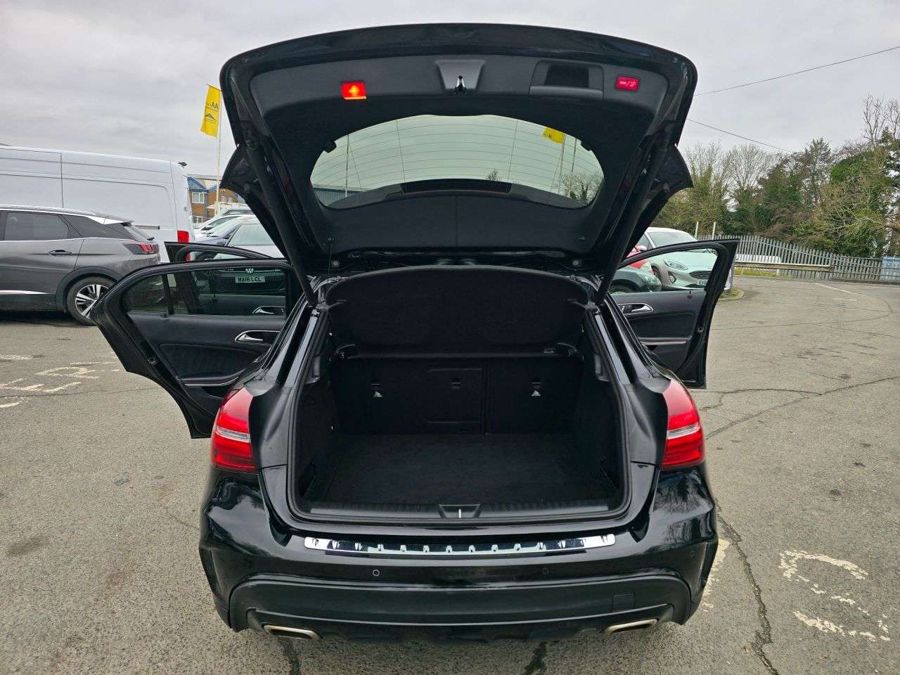 2020 MERCEDES-BENZ GLA CLASS 2020 MERCEDES-BENZ GLA CLASS