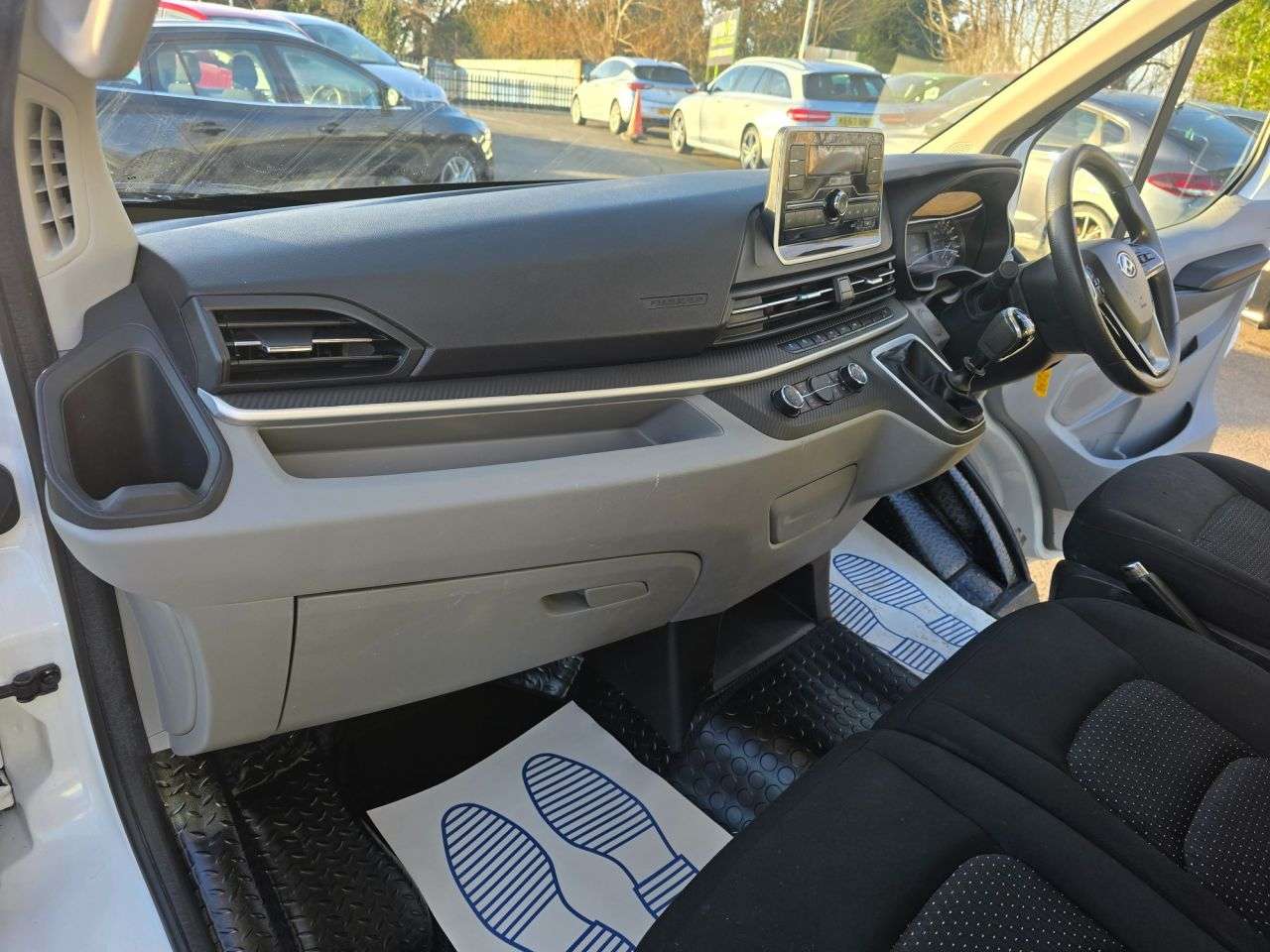 2022 MAXUS DELIVER 9 2022 MAXUS DELIVER 9