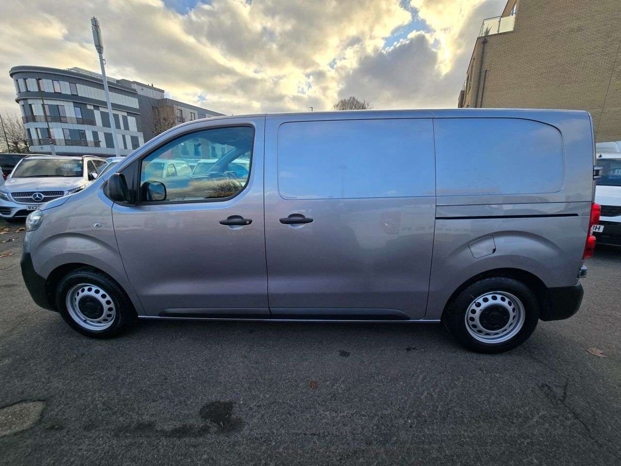 2021 VAUXHALL VIVARO 2021 VAUXHALL VIVARO