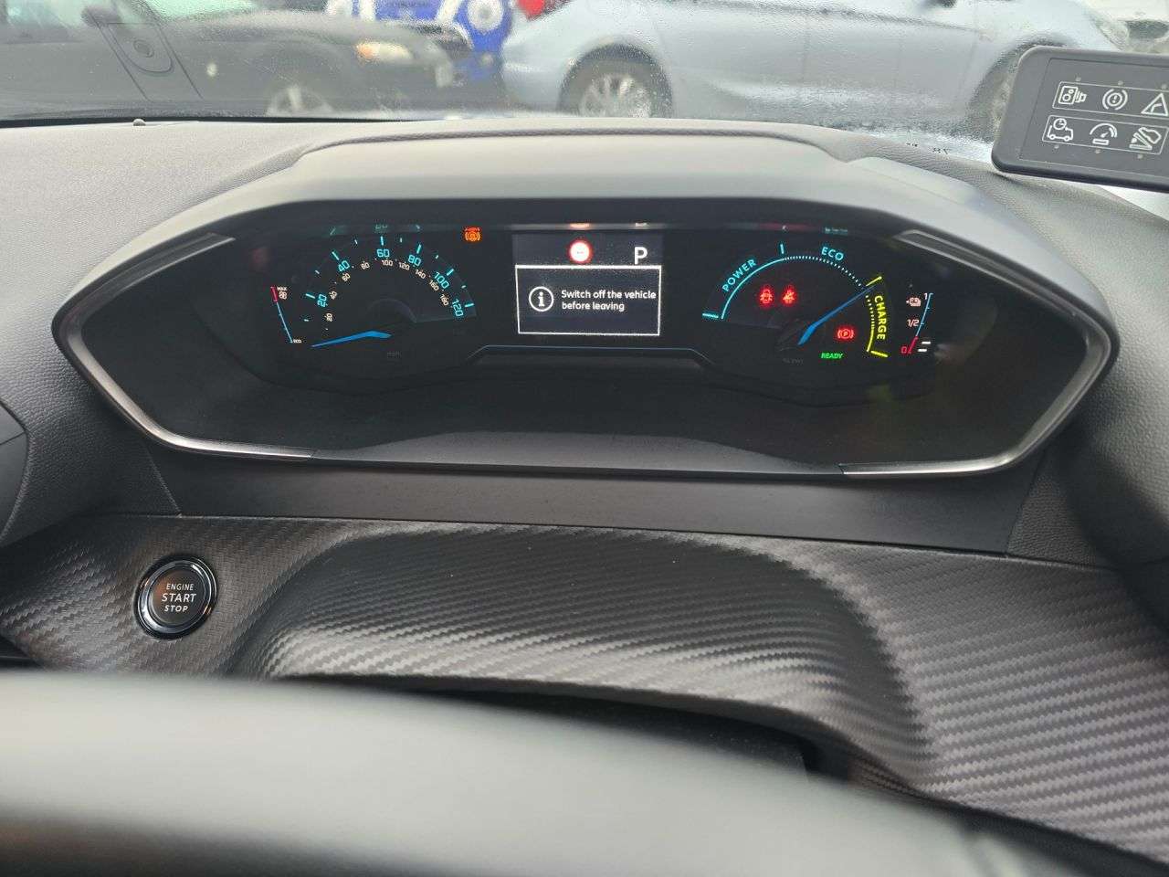 null PEUGEOT E-208 null PEUGEOT E-208