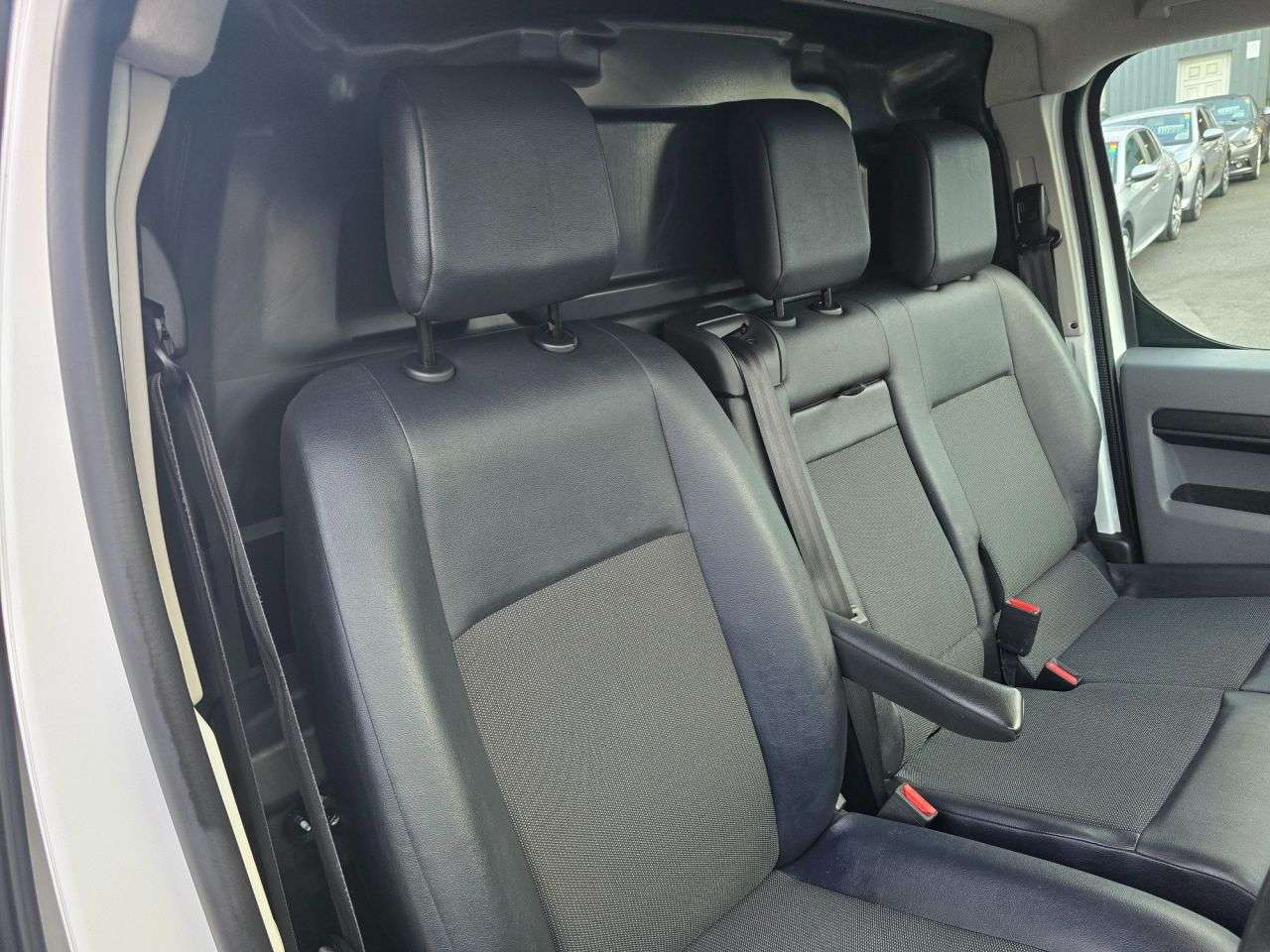 2021 PEUGEOT E-EXPERT 2021 PEUGEOT E-EXPERT