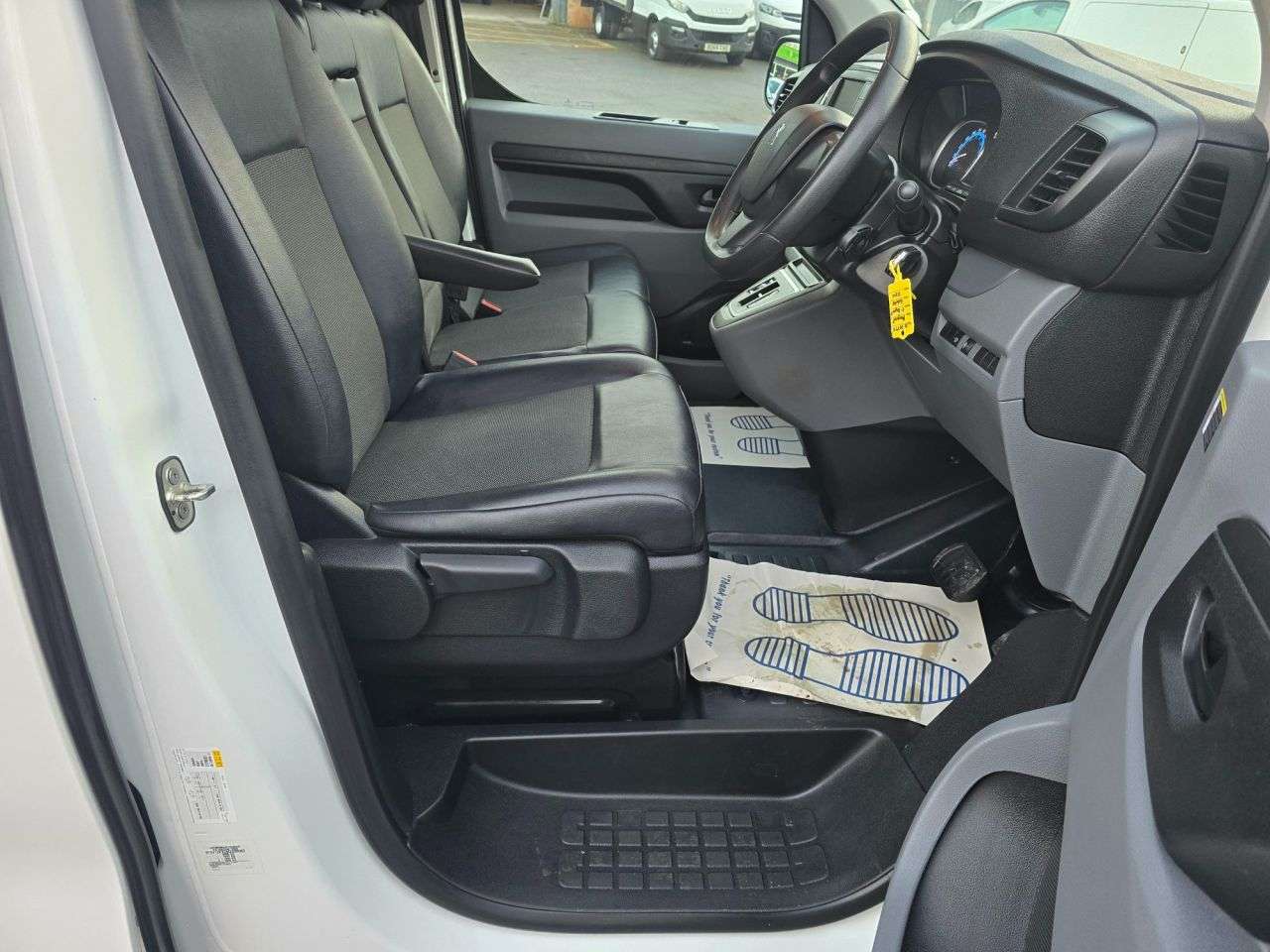 2021 PEUGEOT E-EXPERT 2021 PEUGEOT E-EXPERT