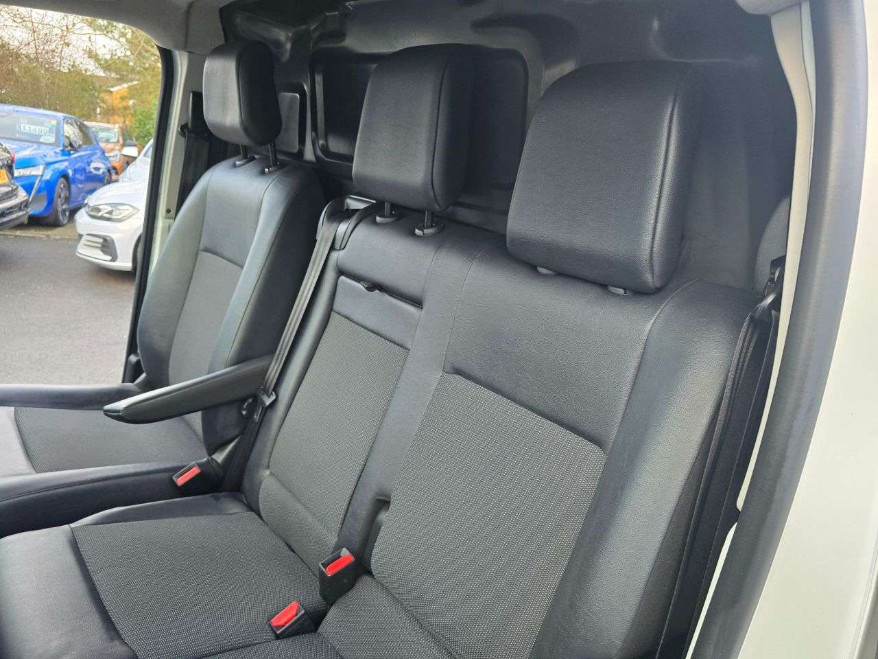 2021 PEUGEOT E-EXPERT 2021 PEUGEOT E-EXPERT