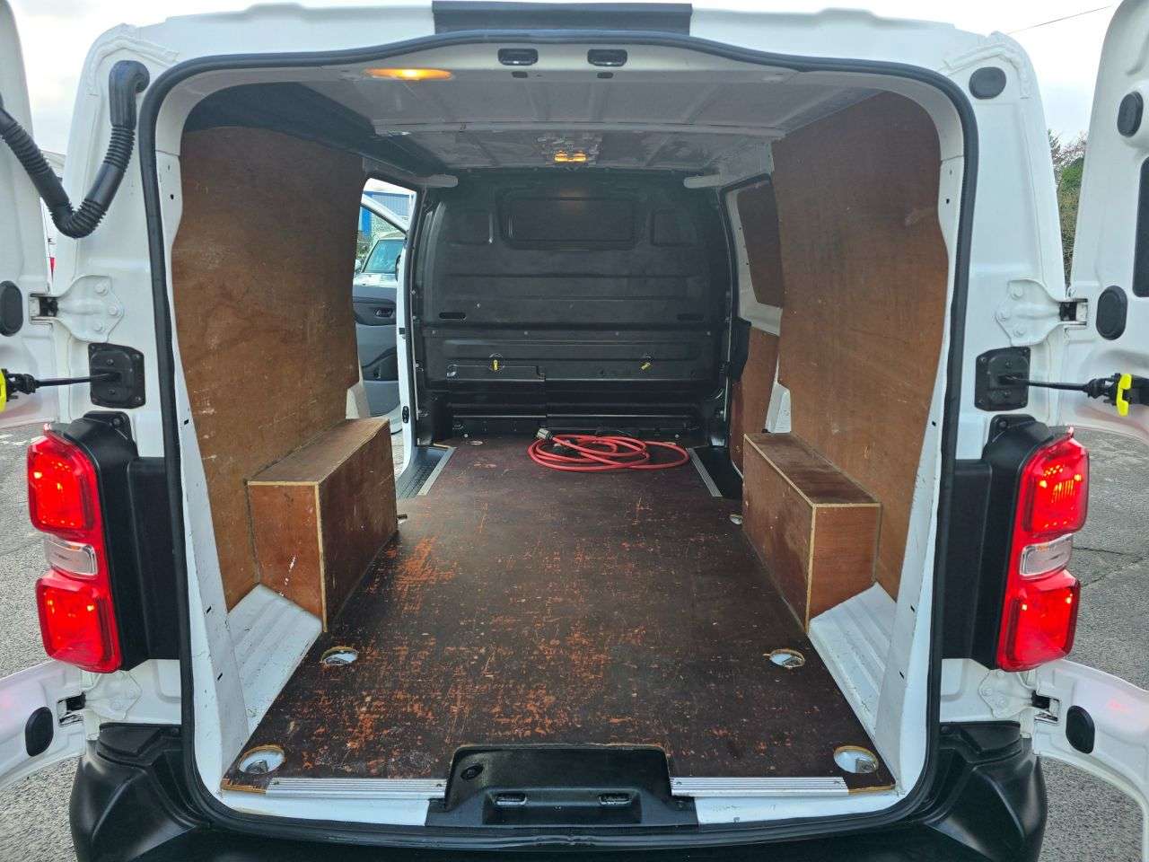 2021 PEUGEOT E-EXPERT 2021 PEUGEOT E-EXPERT