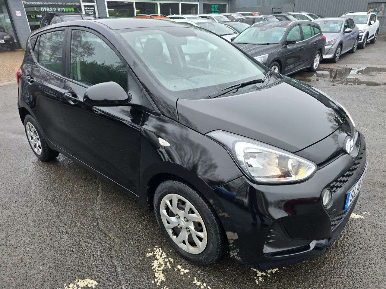 A 2018 HYUNDAI I10 1.2 SE Hatchback Automatic in black with 45,000 miles, Euro 6 petrol, ULEZ A 2018 HYUNDAI I10 1.2 SE Hatchback Automatic in black with 45,000 miles, Euro 6 petrol, ULEZ