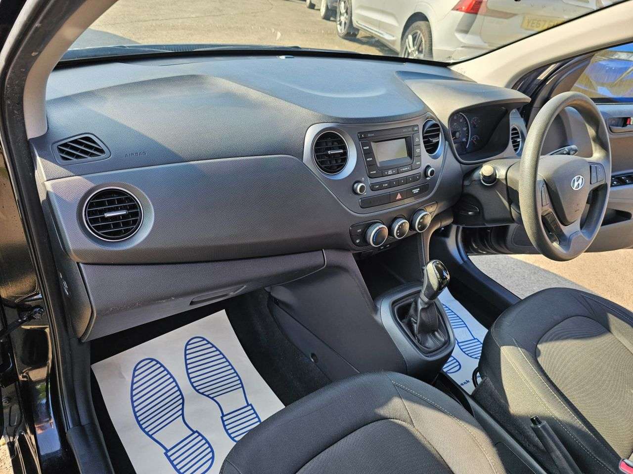 2018 HYUNDAI I10 2018 HYUNDAI I10