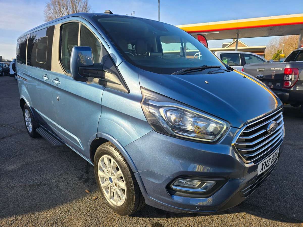 Check out this Ford Tourneo Custom 2020 Diesel Manual