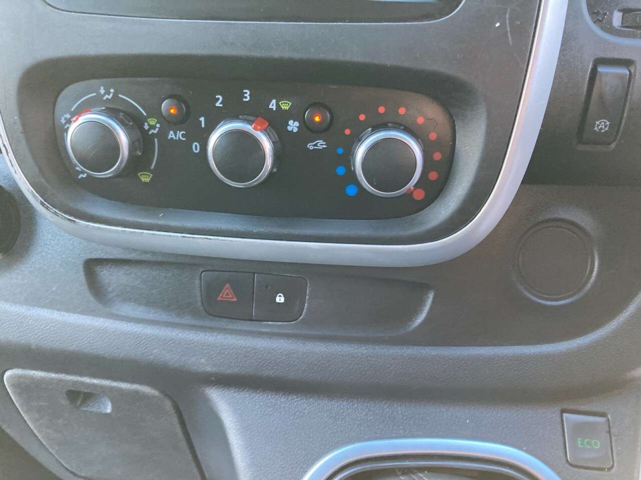 2020 RENAULT TRAFIC 2020 RENAULT TRAFIC