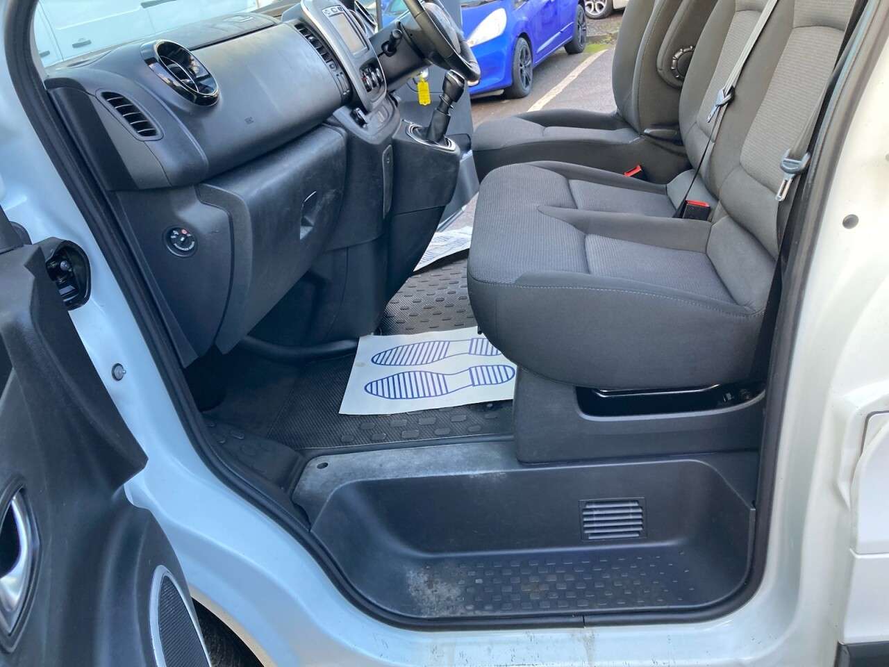 2020 RENAULT TRAFIC 2020 RENAULT TRAFIC