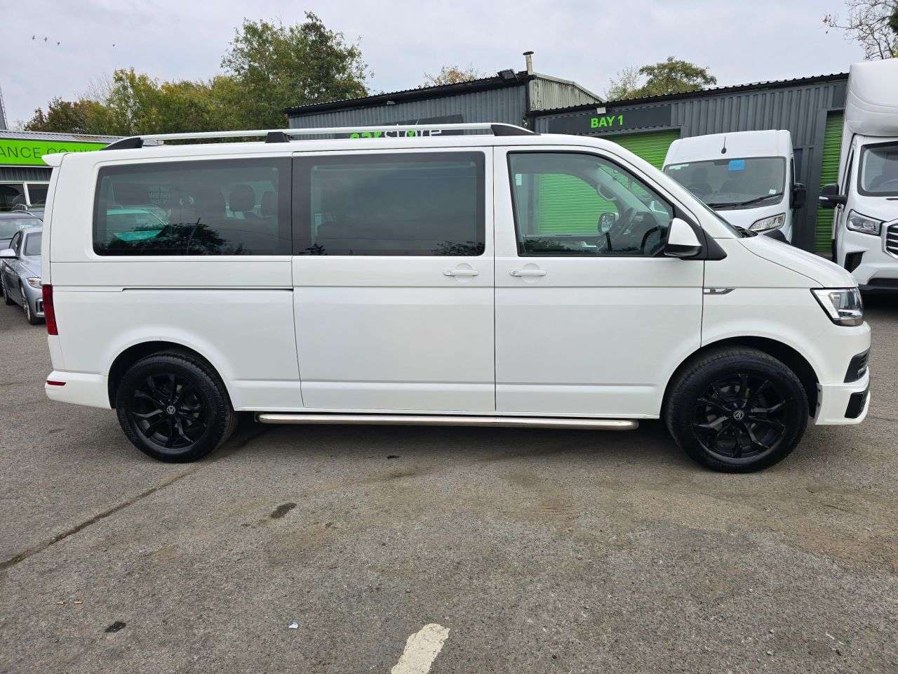 2018 VOLKSWAGEN TRANSPORTER SHUTTLE 2018 VOLKSWAGEN TRANSPORTER SHUTTLE