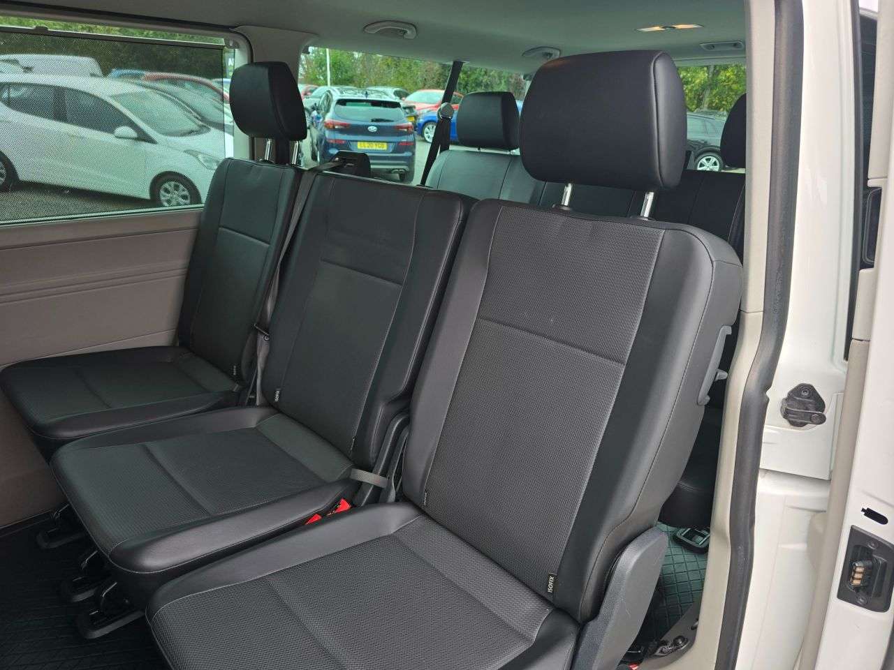 2018 VOLKSWAGEN TRANSPORTER SHUTTLE 2018 VOLKSWAGEN TRANSPORTER SHUTTLE