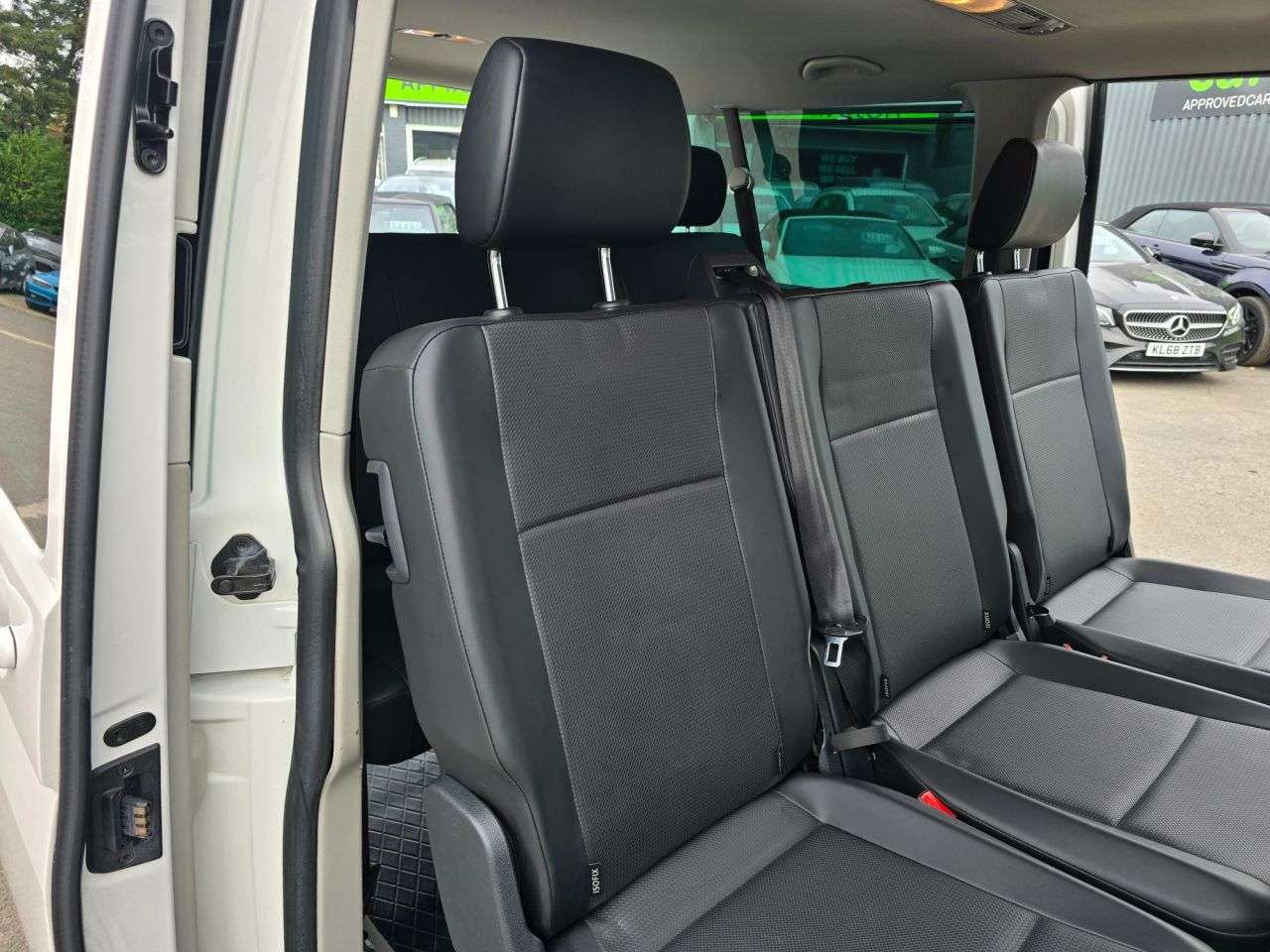 2018 VOLKSWAGEN TRANSPORTER SHUTTLE 2018 VOLKSWAGEN TRANSPORTER SHUTTLE