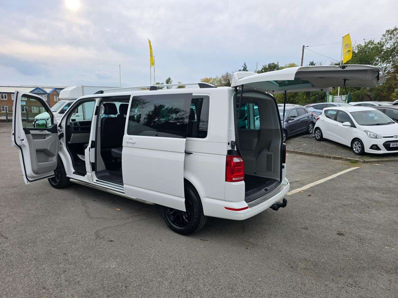 2018 VOLKSWAGEN TRANSPORTER SHUTTLE 2018 VOLKSWAGEN TRANSPORTER SHUTTLE