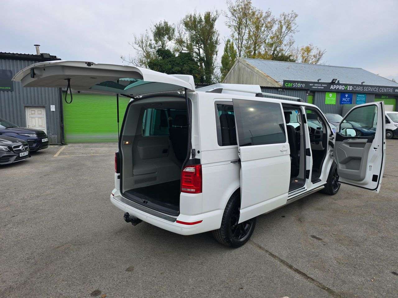 2018 VOLKSWAGEN TRANSPORTER SHUTTLE 2018 VOLKSWAGEN TRANSPORTER SHUTTLE