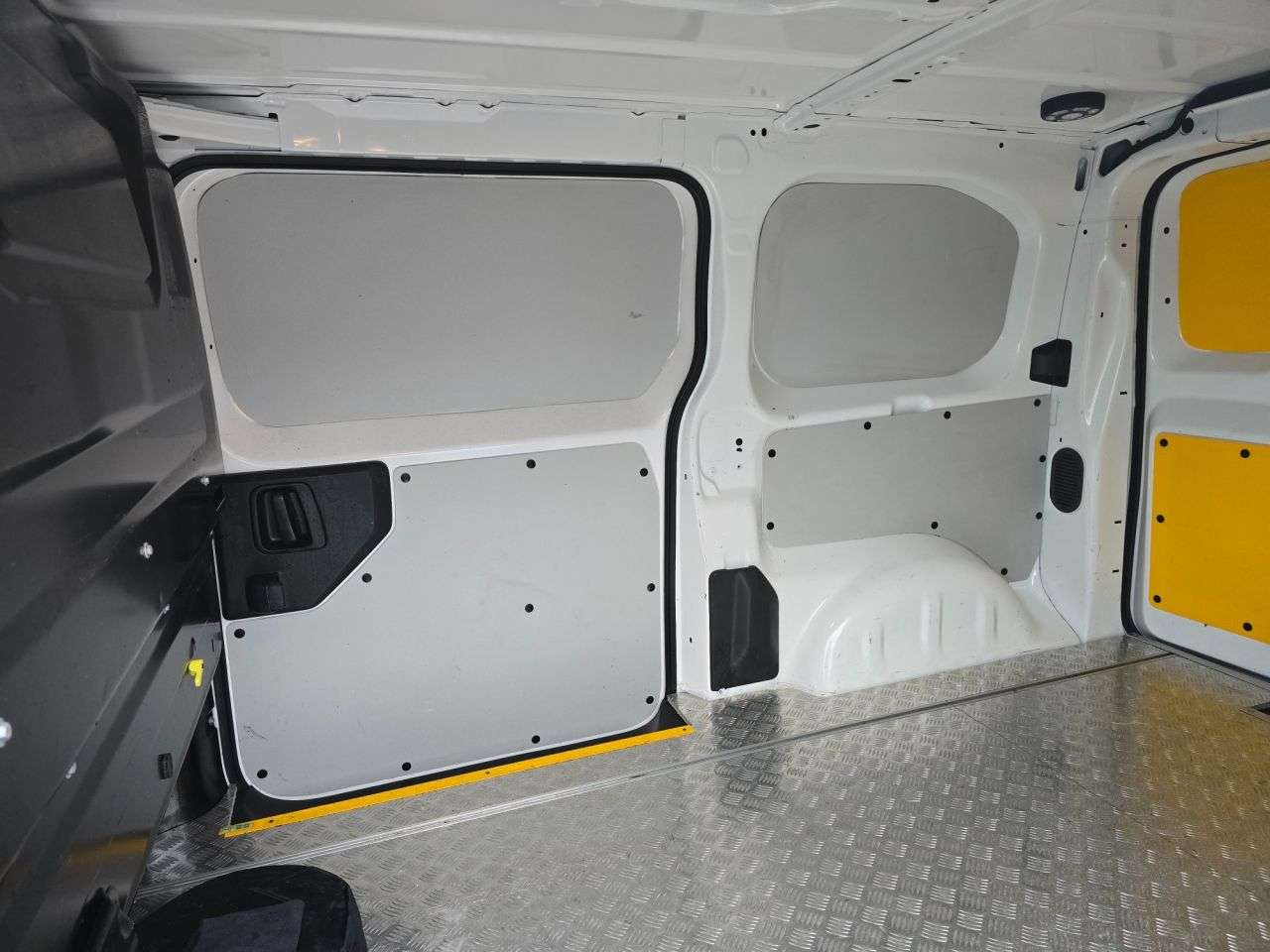 2021 PEUGEOT E-EXPERT 2021 PEUGEOT E-EXPERT