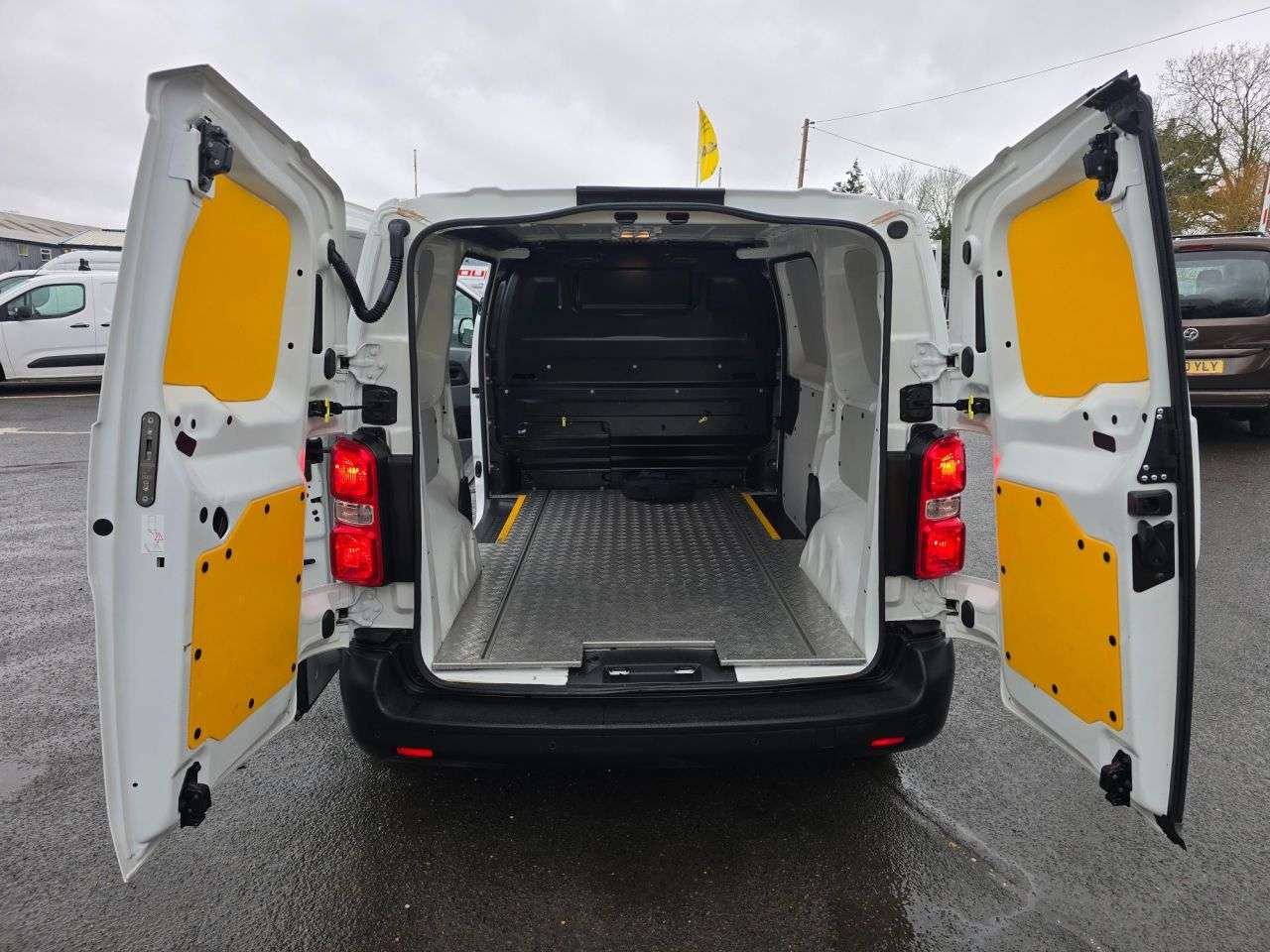 2021 PEUGEOT E-EXPERT 2021 PEUGEOT E-EXPERT