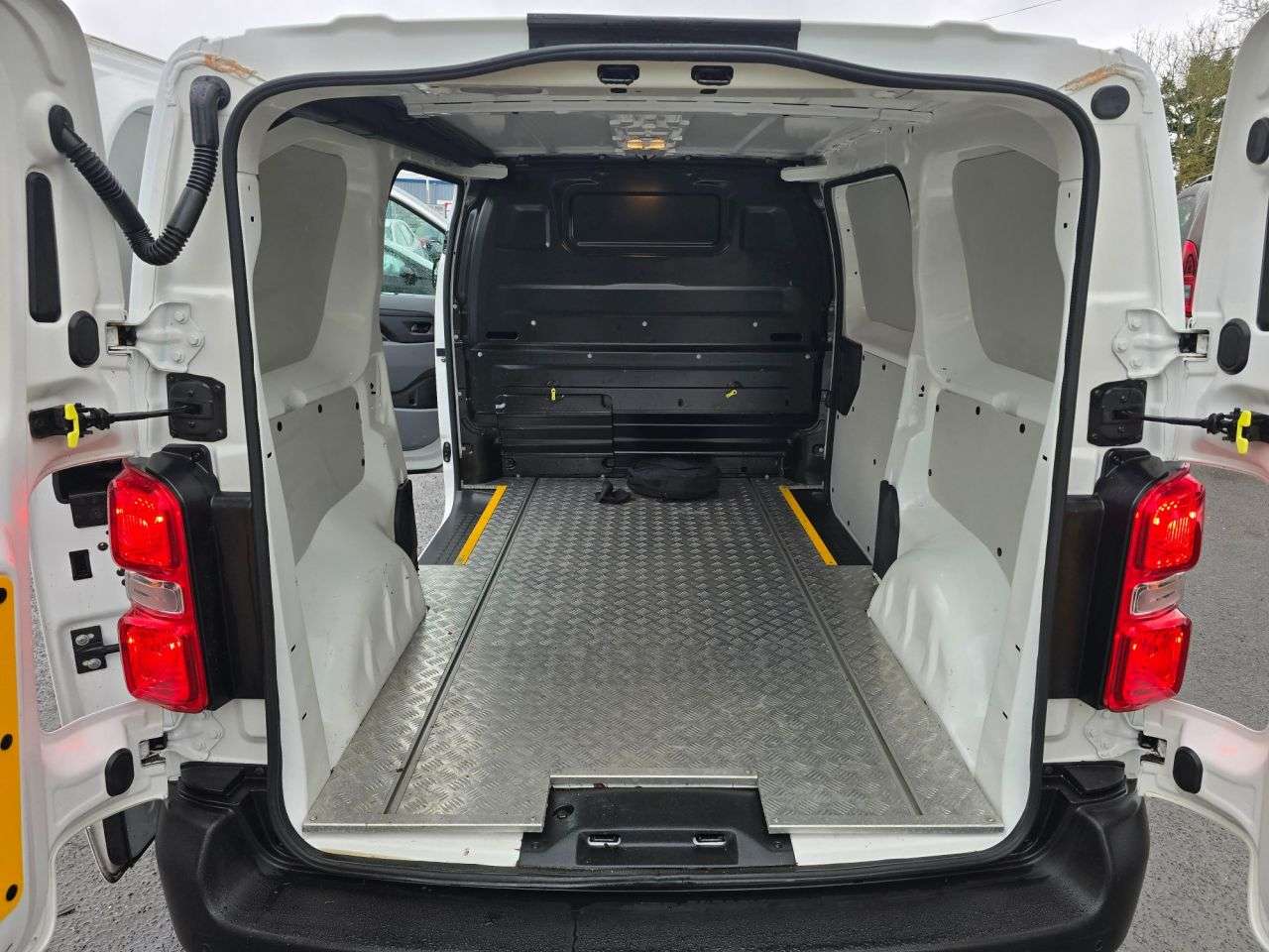 2021 PEUGEOT E-EXPERT 2021 PEUGEOT E-EXPERT