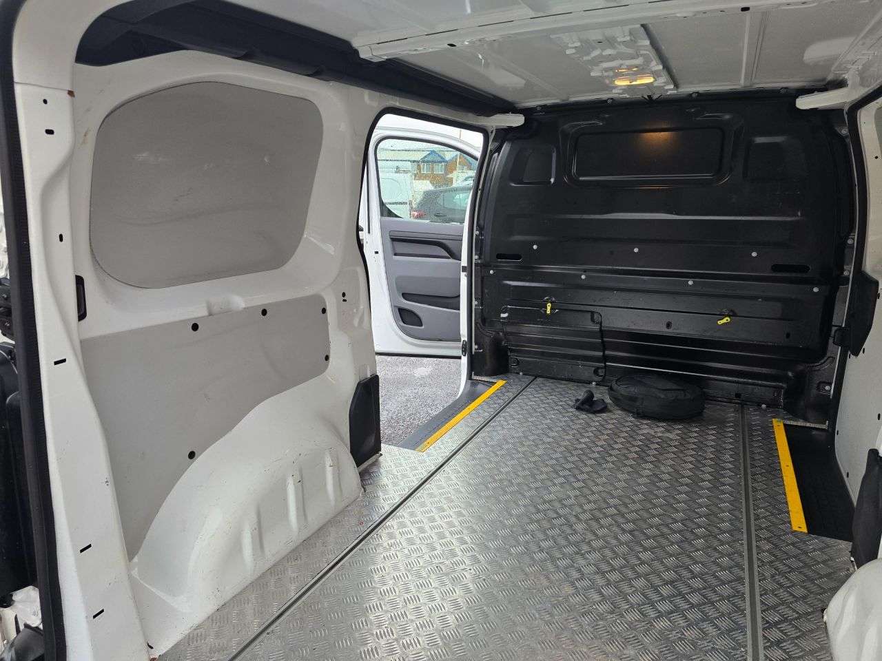 2021 PEUGEOT E-EXPERT 2021 PEUGEOT E-EXPERT