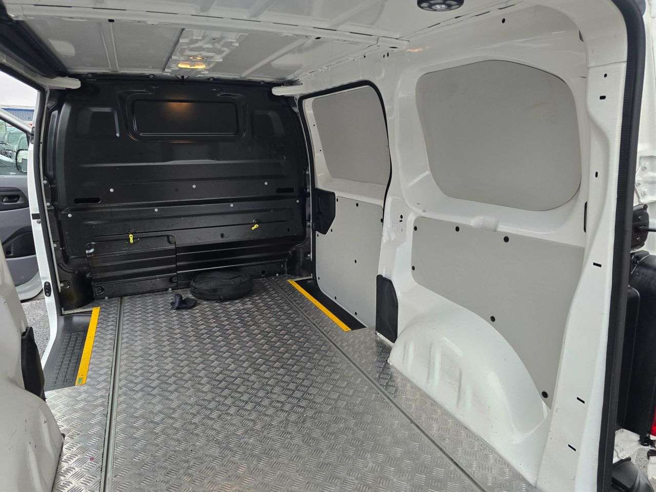 2021 PEUGEOT E-EXPERT 2021 PEUGEOT E-EXPERT