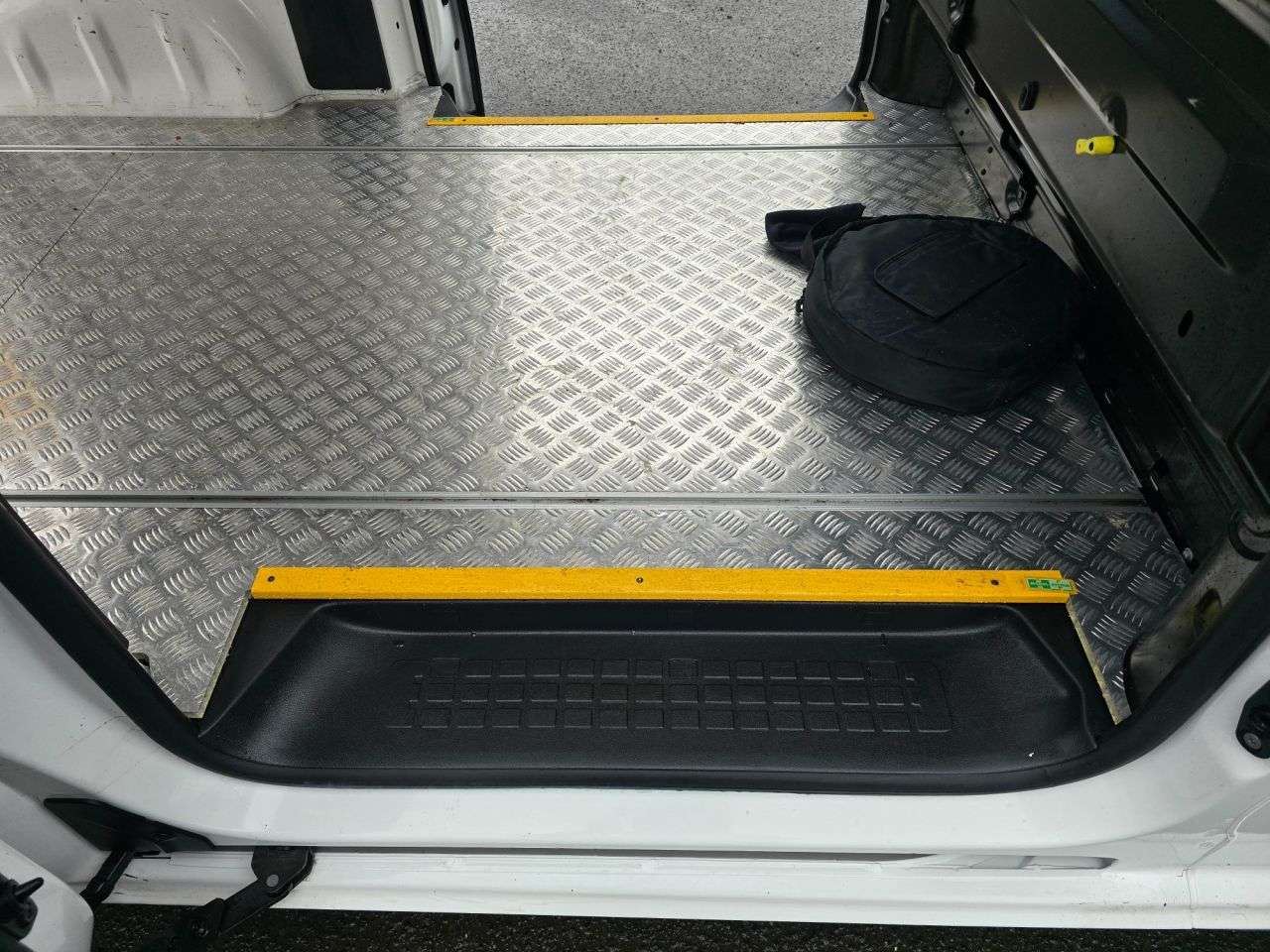 2021 PEUGEOT E-EXPERT 2021 PEUGEOT E-EXPERT