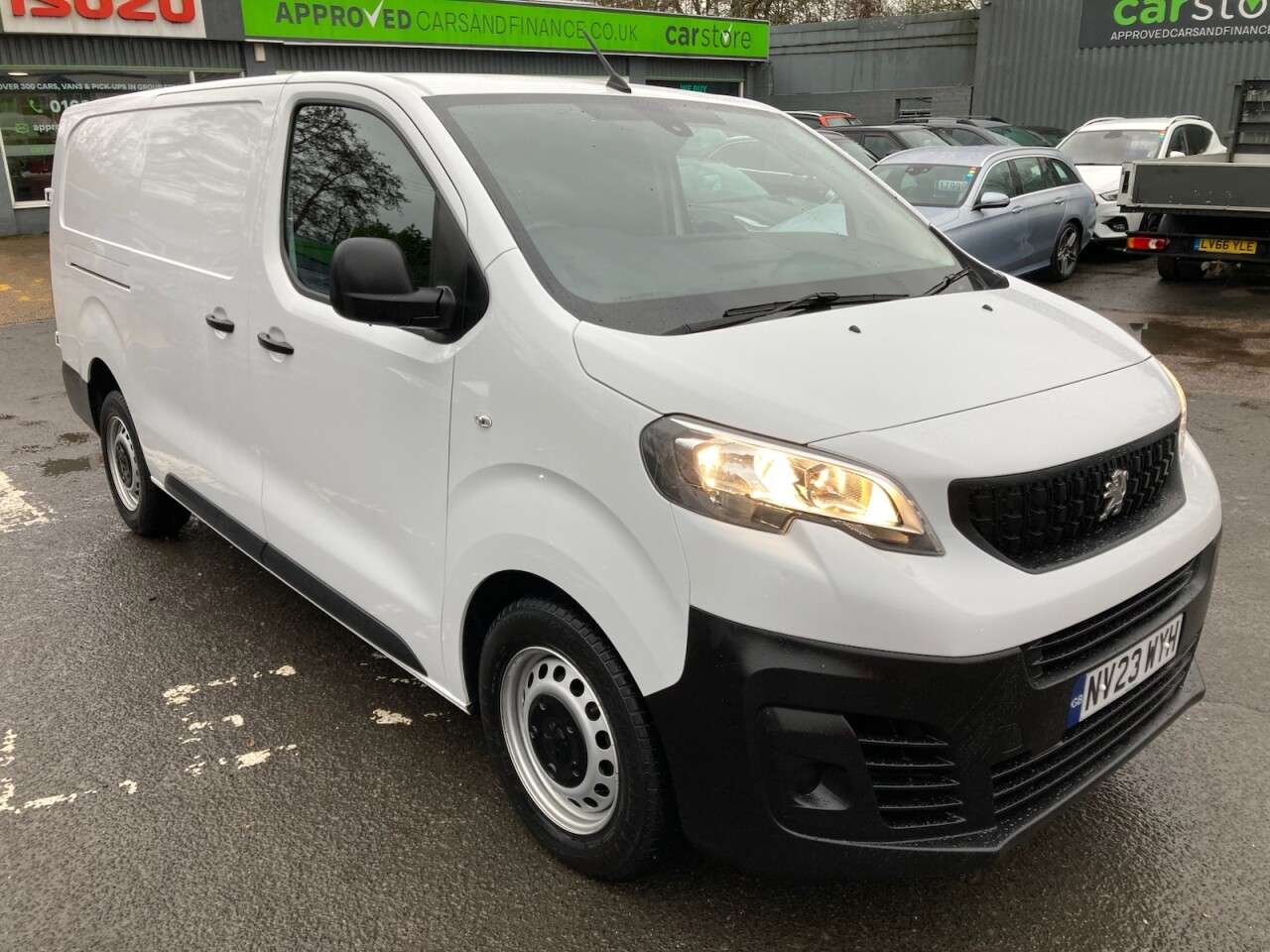 A 2023 PEUGEOT EXPERT 1.5 BlueHDi 1000 Professional Premium+ LWB van, 18,200 miles, Euro 6, 6 Spe A 2023 PEUGEOT EXPERT 1.5 BlueHDi 1000 Professional Premium+ LWB van, 18,200 miles, Euro 6, 6 Spe