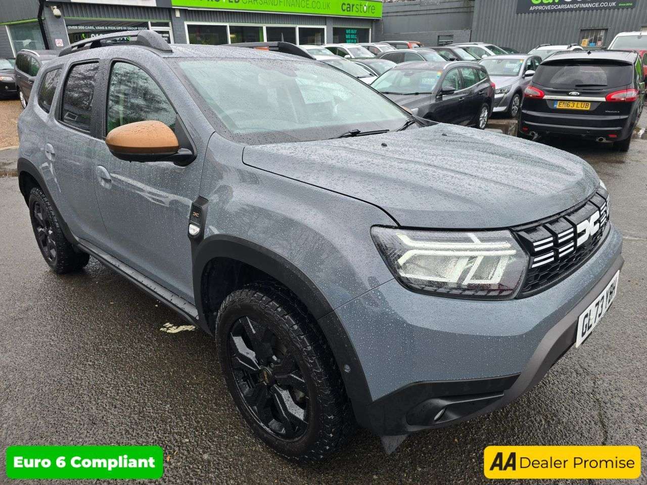 A 2023 DACIA DUSTER 1.3 TCe Extreme SUV in Grey with 67,300 miles, Euro 6, Full main dealer his A 2023 DACIA DUSTER 1.3 TCe Extreme SUV in Grey with 67,300 miles, Euro 6, Full main dealer his