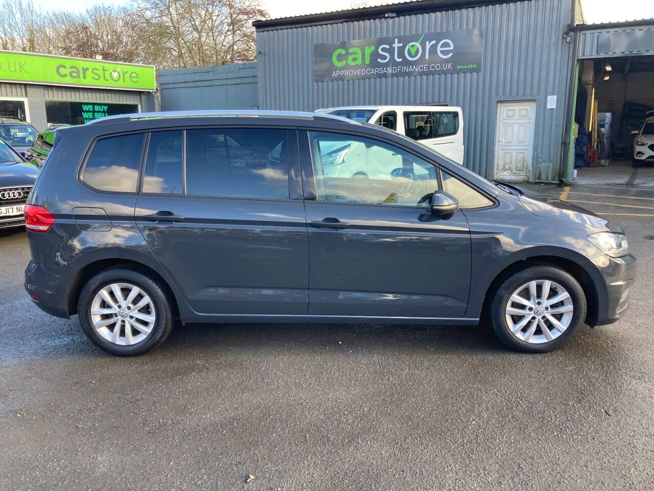 2018 VOLKSWAGEN TOURAN 2018 VOLKSWAGEN TOURAN