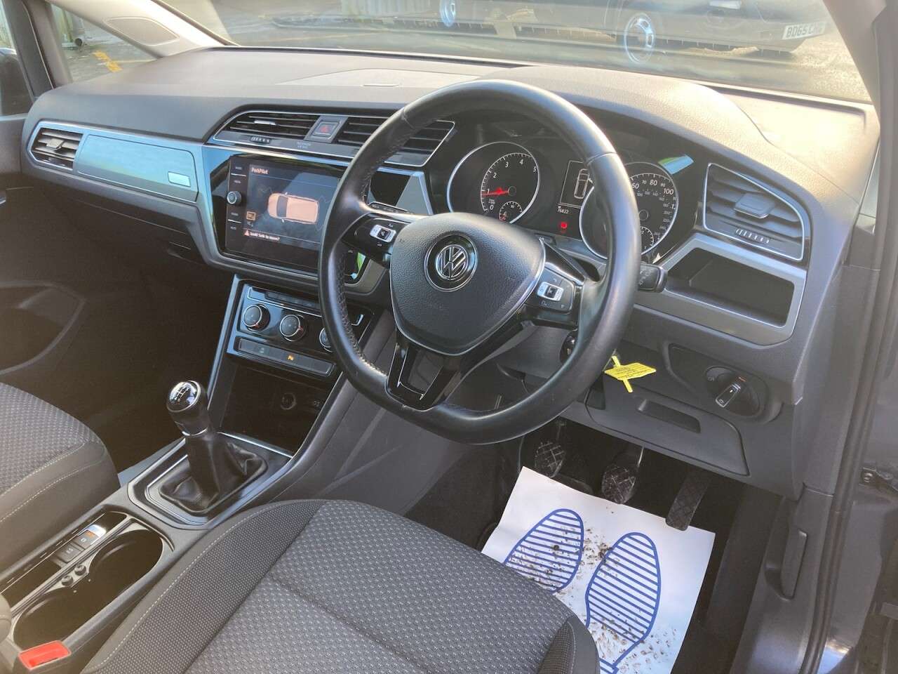 2018 VOLKSWAGEN TOURAN 2018 VOLKSWAGEN TOURAN