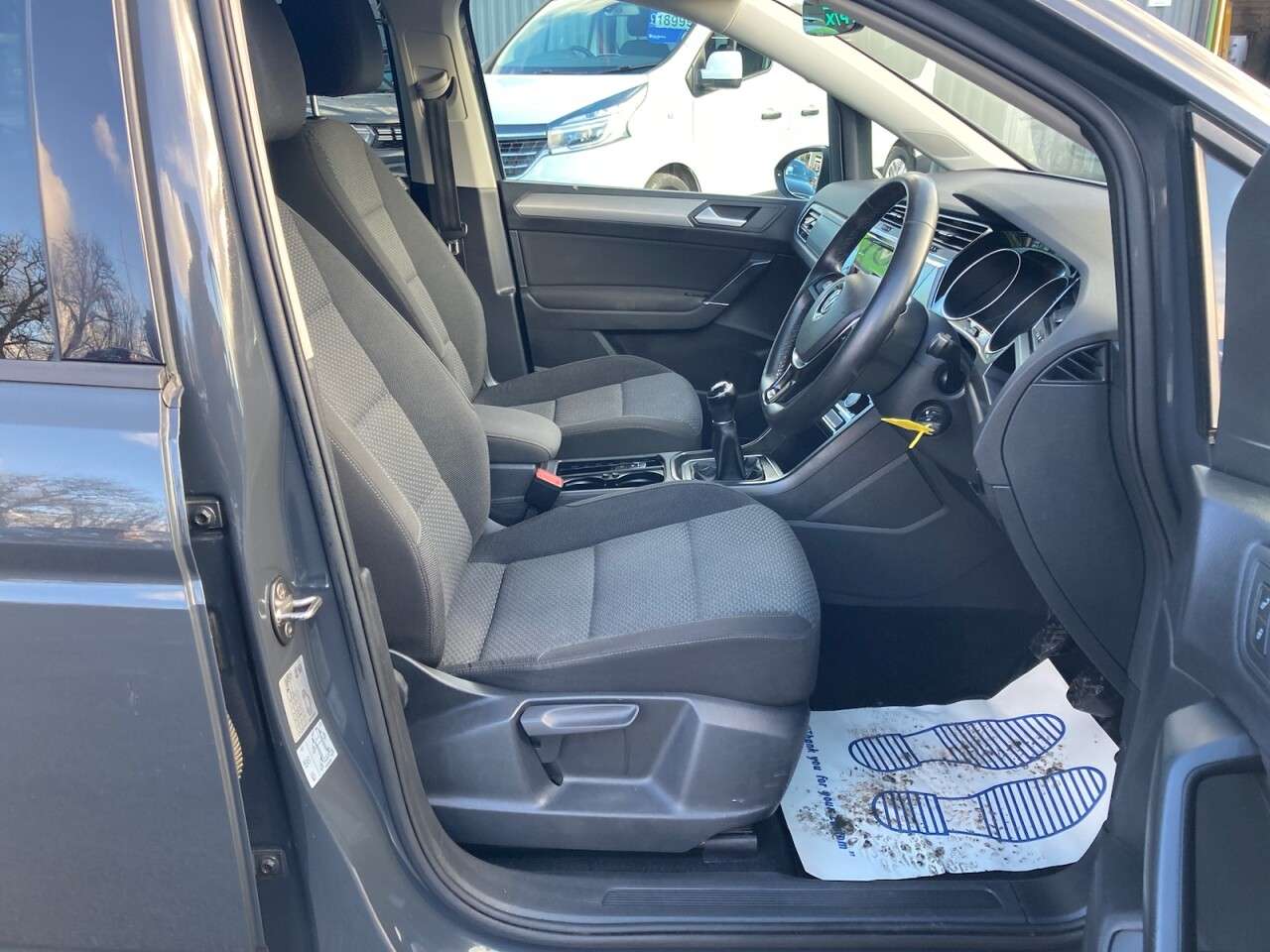 2018 VOLKSWAGEN TOURAN 2018 VOLKSWAGEN TOURAN