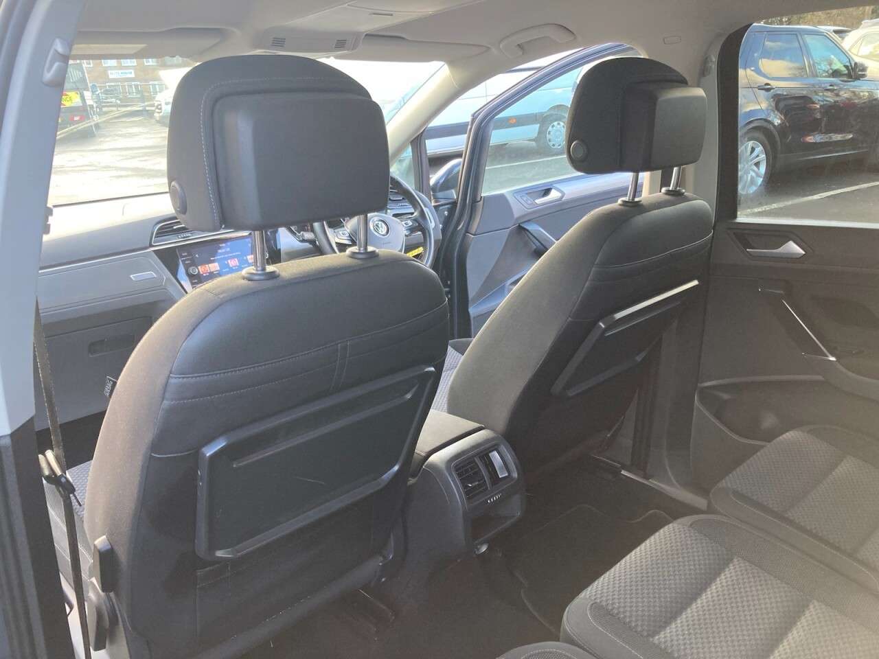 2018 VOLKSWAGEN TOURAN 2018 VOLKSWAGEN TOURAN