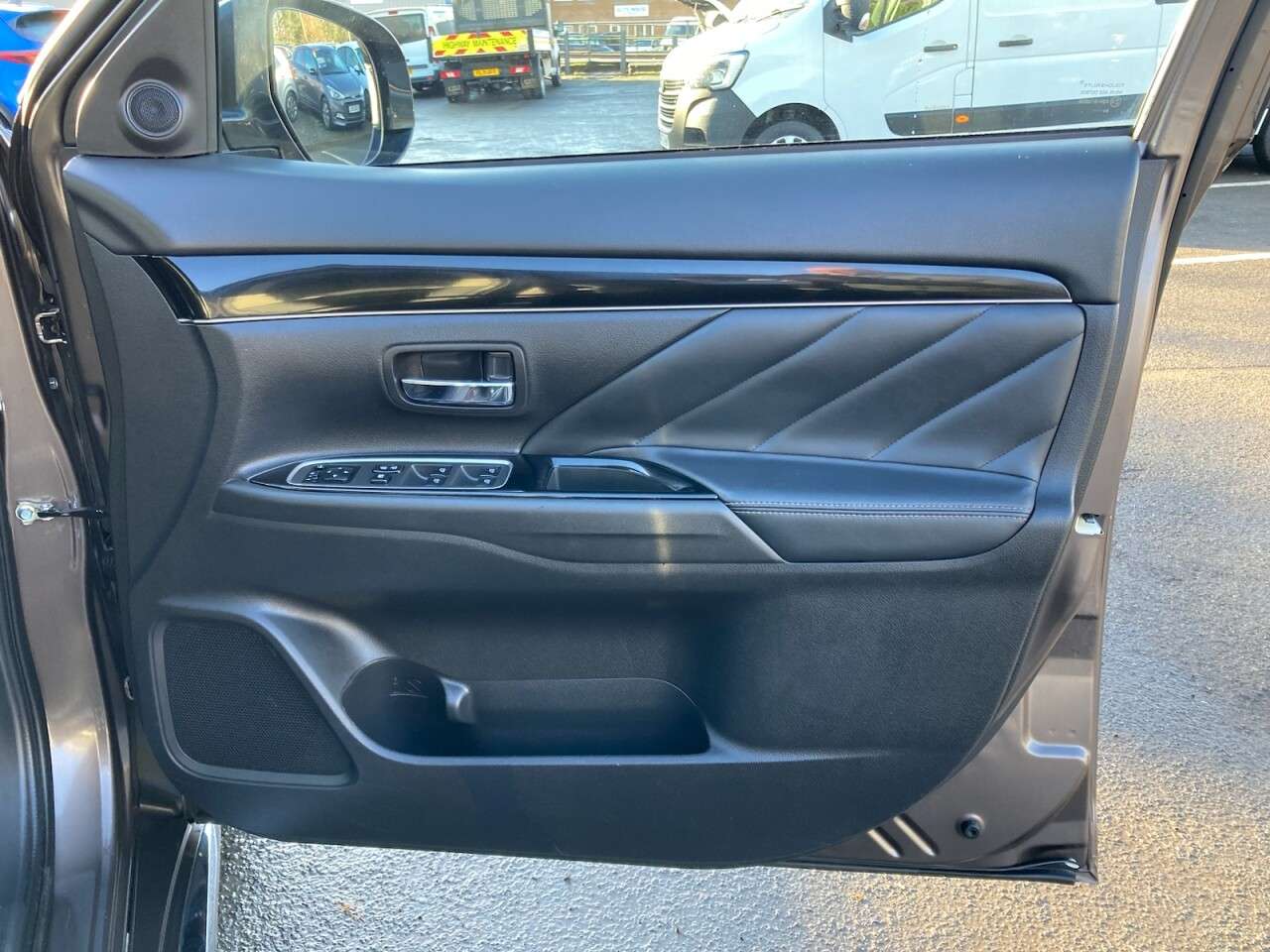 2019 MITSUBISHI OUTLANDER 2019 MITSUBISHI OUTLANDER