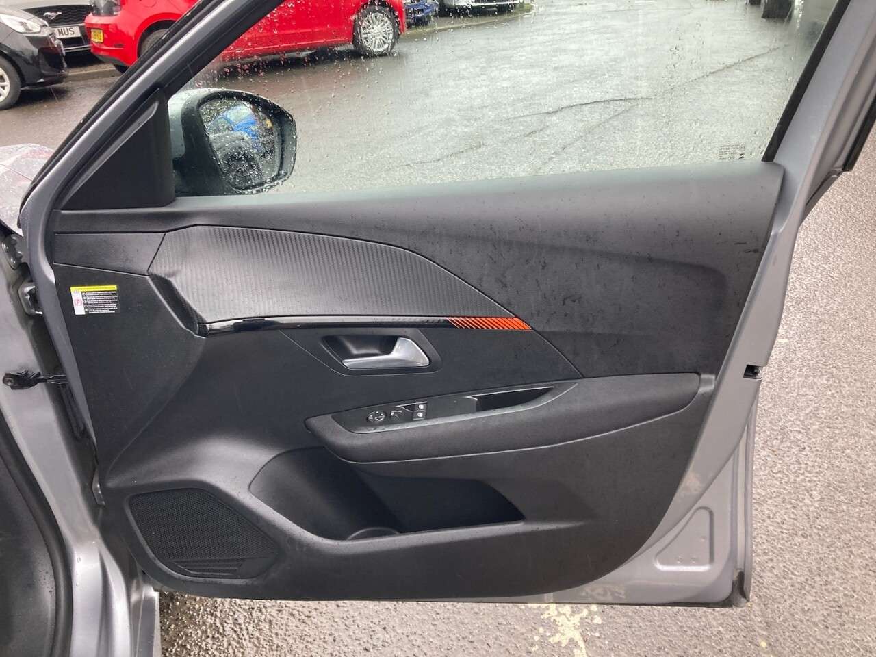 2020 PEUGEOT E-208 2020 PEUGEOT E-208