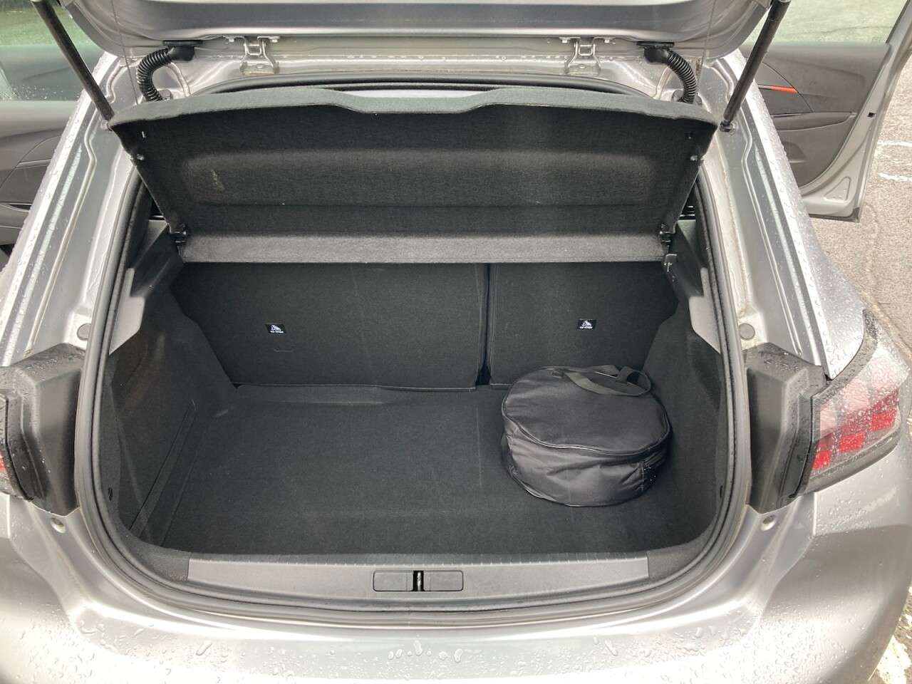 2020 PEUGEOT E-208 2020 PEUGEOT E-208