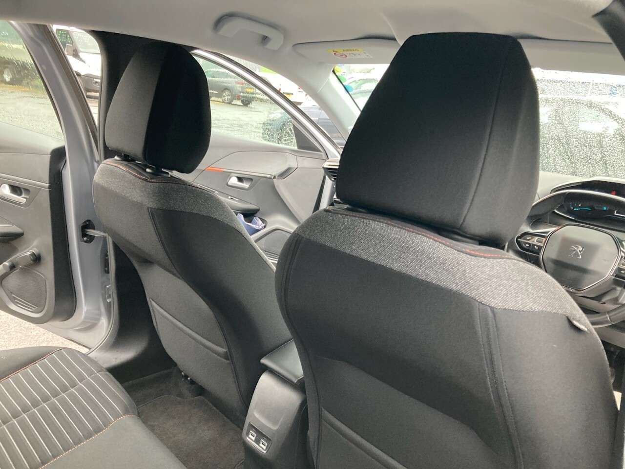 2020 PEUGEOT E-208 2020 PEUGEOT E-208